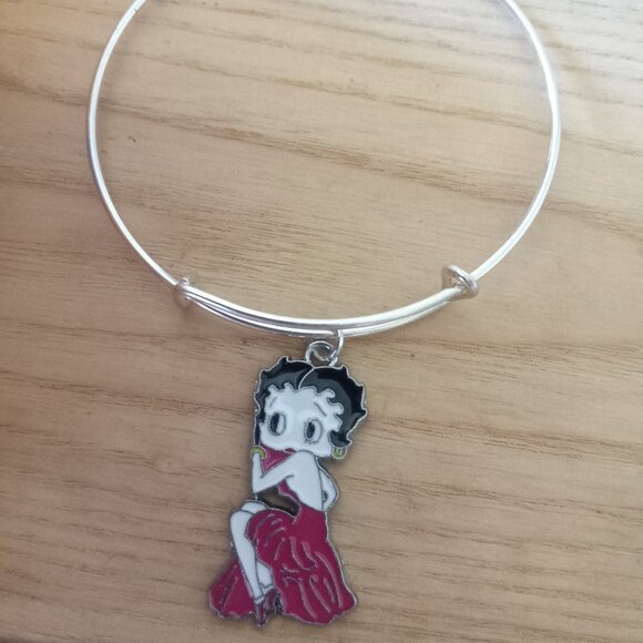 Betty Boop Charm Bracelet Gift Character Jewelry - Picture 1 of 1